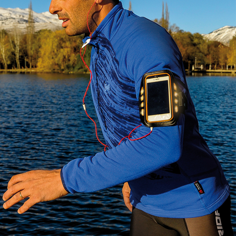 S1902443_0 S1902443_0